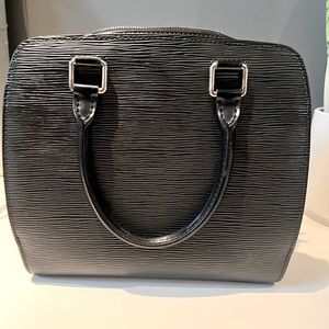 Louis Vuitton Trianna Epi bag